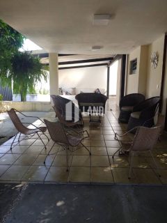 Casa Para Alugar com 5 quartos 5 suítes no bairro Cristo Rei em Teresina