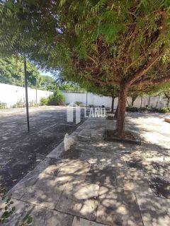 Casa Para Alugar com 5 quartos 5 suítes no bairro Cristo Rei em Teresina