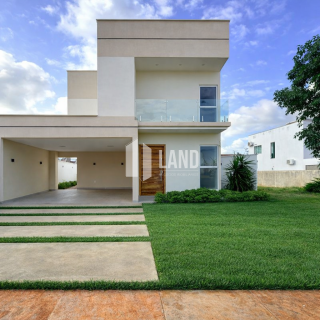 Casa de Condomínio Para Vender com 5 quartos 4 suítes no bairro Joia  em Timon
