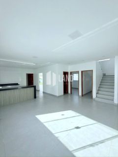 Casa de Condomínio Para Vender com 5 quartos 4 suítes no bairro Joia  em Timon