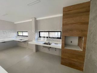 CASA DE ALTO PADRÃO NA CIDADE ALPHA - R$ 2.600.000,00