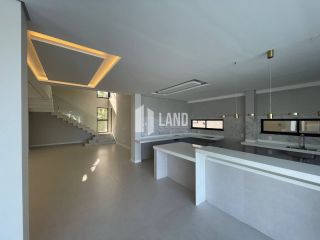 CASA DE ALTO PADRÃO NA CIDADE ALPHA - R$ 2.600.000,00