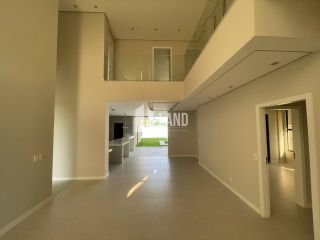 CASA DE ALTO PADRÃO NA CIDADE ALPHA - R$ 2.600.000,00