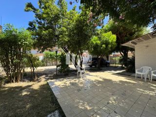 CASA COM 500M² CONSTRUÍDA EM UM TERRENO DE 1.000M² (20X50) PARA VENDER COM 5 QUARTOS, 5 BANHEIROS, 10 VAGAS, QUINTAL - 500M² - R$ 1.500.000 - PRÓXIMA AO ESTÁDIO PRESIDENTE VARGAS (PV) E A AV. TREZE DE MAIO - BENFICA - FORTALEZA/CE