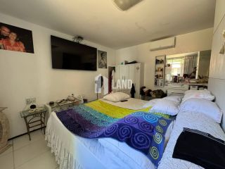 CASA COM 500M² CONSTRUÍDA EM UM TERRENO DE 1.000M² (20X50) PARA VENDER COM 5 QUARTOS, 5 BANHEIROS, 10 VAGAS, QUINTAL - 500M² - R$ 1.500.000 - PRÓXIMA AO ESTÁDIO PRESIDENTE VARGAS (PV) E A AV. TREZE DE MAIO - BENFICA - FORTALEZA/CE