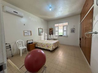 CASA PARA ALUGAR COM 500M² CONSTRUÍDA EM UM TERRENO DE 1.000M² (20X50) COM 5 QUARTOS, 5 BANHEIROS, 10 VAGAS, QUINTAL - 500M² - R$ 8.500 (MÊS) - PRÓXIMA AO ESTÁDIO PRESIDENTE VARGAS (PV) E A AV. TREZE DE MAIO - BENFICA - FORTALEZA/CE