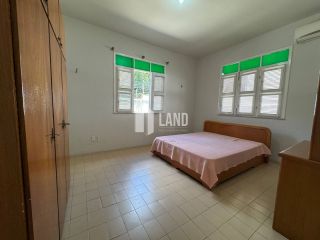 CASA PARA ALUGAR COM 500M² CONSTRUÍDA EM UM TERRENO DE 1.000M² (20X50) COM 5 QUARTOS, 5 BANHEIROS, 10 VAGAS, QUINTAL - 500M² - R$ 8.500 (MÊS) - PRÓXIMA AO ESTÁDIO PRESIDENTE VARGAS (PV) E A AV. TREZE DE MAIO - BENFICA - FORTALEZA/CE