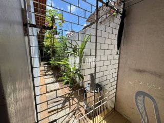 CASA PARA ALUGAR COM 500M² CONSTRUÍDA EM UM TERRENO DE 1.000M² (20X50) COM 5 QUARTOS, 5 BANHEIROS, 10 VAGAS, QUINTAL - 500M² - R$ 8.500 (MÊS) - PRÓXIMA AO ESTÁDIO PRESIDENTE VARGAS (PV) E A AV. TREZE DE MAIO - BENFICA - FORTALEZA/CE