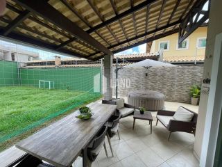 Casa de Alto Padrão no Centro do Eusébio com 351m² e Área de Lazer Privativa - Por R$ 1.150.000,00