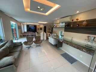 Casa de Alto Padrão no Centro do Eusébio com 351m² e Área de Lazer Privativa - Por R$ 1.150.000,00