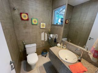 Casa de Alto Padrão no Centro do Eusébio com 351m² e Área de Lazer Privativa - Por R$ 1.150.000,00