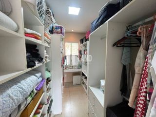 Casa de Alto Padrão no Centro do Eusébio com 351m² e Área de Lazer Privativa - Por R$ 1.150.000,00