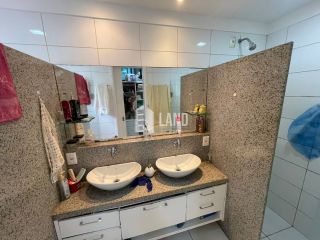 Casa de Alto Padrão no Centro do Eusébio com 351m² e Área de Lazer Privativa - Por R$ 1.150.000,00