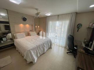 Casa de Alto Padrão no Centro do Eusébio com 351m² e Área de Lazer Privativa - Por R$ 1.150.000,00