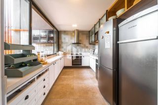 THE HOUSE FLECHEIRAS - POR R$ 3.500.000,00 - PORTEIRA FECHADA