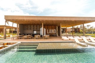 THE HOUSE FLECHEIRAS - POR R$ 3.500.000,00 - PORTEIRA FECHADA