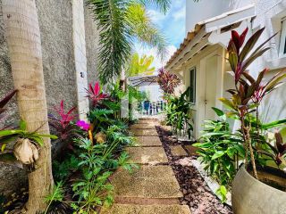 Cond. Brisas Marinhas - Alto luxo - Porteira fechada