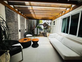 Cond. Brisas Marinhas - Alto luxo - Porteira fechada