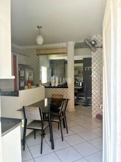Casa com 4 quartos 1 suítes no bairro Tabuleta em Teresina
