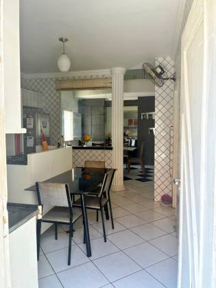 Casa Para Vender com 4 quartos 1 suítes no bairro Tabuleta em Teresina