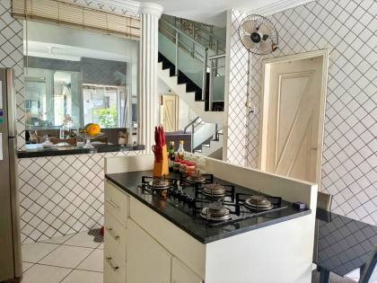 Casa Para Vender com 4 quartos 1 suítes no bairro Tabuleta em Teresina