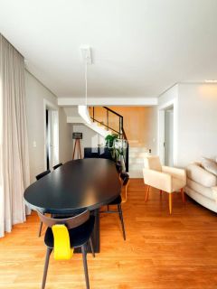 Casa de Condomínio com 4 quartos (3 suítes) no Bairro Morros