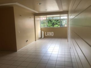 Apartamento para vender, com 02 quartos sendo 1 suíte com closet, banheiro social, móveis fixos projetados, varanda integrada com a sala, 1 vaga de garagem, salão de festas, 93m2 - R$ 420.000 - Bairro: Varjota - Fortaleza/CE