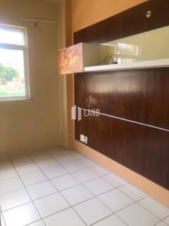 Apartamento para vender, com 02 quartos sendo 1 suíte com closet, banheiro social, móveis fixos projetados, varanda integrada com a sala, 1 vaga de garagem, salão de festas, 93m2 - R$ 420.000 - Bairro: Varjota - Fortaleza/CE