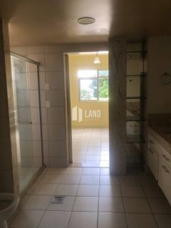 Apartamento para vender, com 02 quartos sendo 1 suíte com closet, banheiro social, móveis fixos projetados, varanda integrada com a sala, 1 vaga de garagem, salão de festas, 93m2 - R$ 420.000 - Bairro: Varjota - Fortaleza/CE