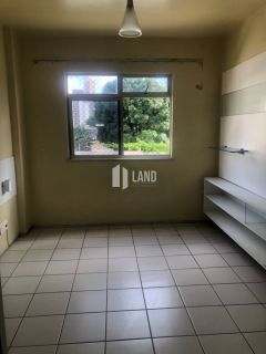 Apartamento para vender, com 02 quartos sendo 1 suíte com closet, banheiro social, móveis fixos projetados, varanda integrada com a sala, 1 vaga de garagem, salão de festas, 93m2 - R$ 420.000 - Bairro: Varjota - Fortaleza/CE