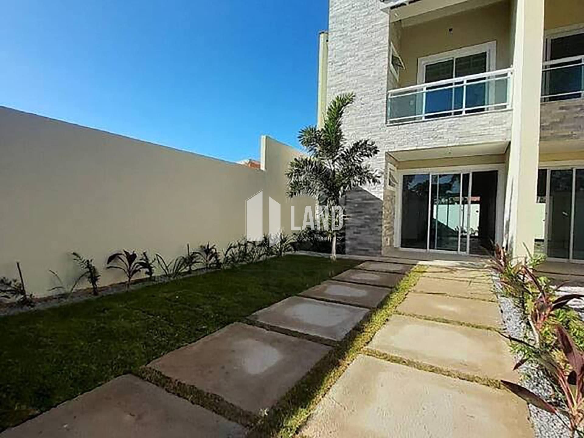 Casa DUPLEX a Venda, com 3 suítes, sendo 1 reversível, 3 vagas e MOBILIADA no Eusébio.