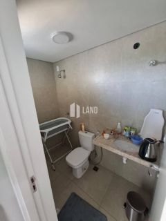 Casa DUPLEX a Venda, com 3 suítes, sendo 1 reversível, 3 vagas e MOBILIADA no Eusébio.