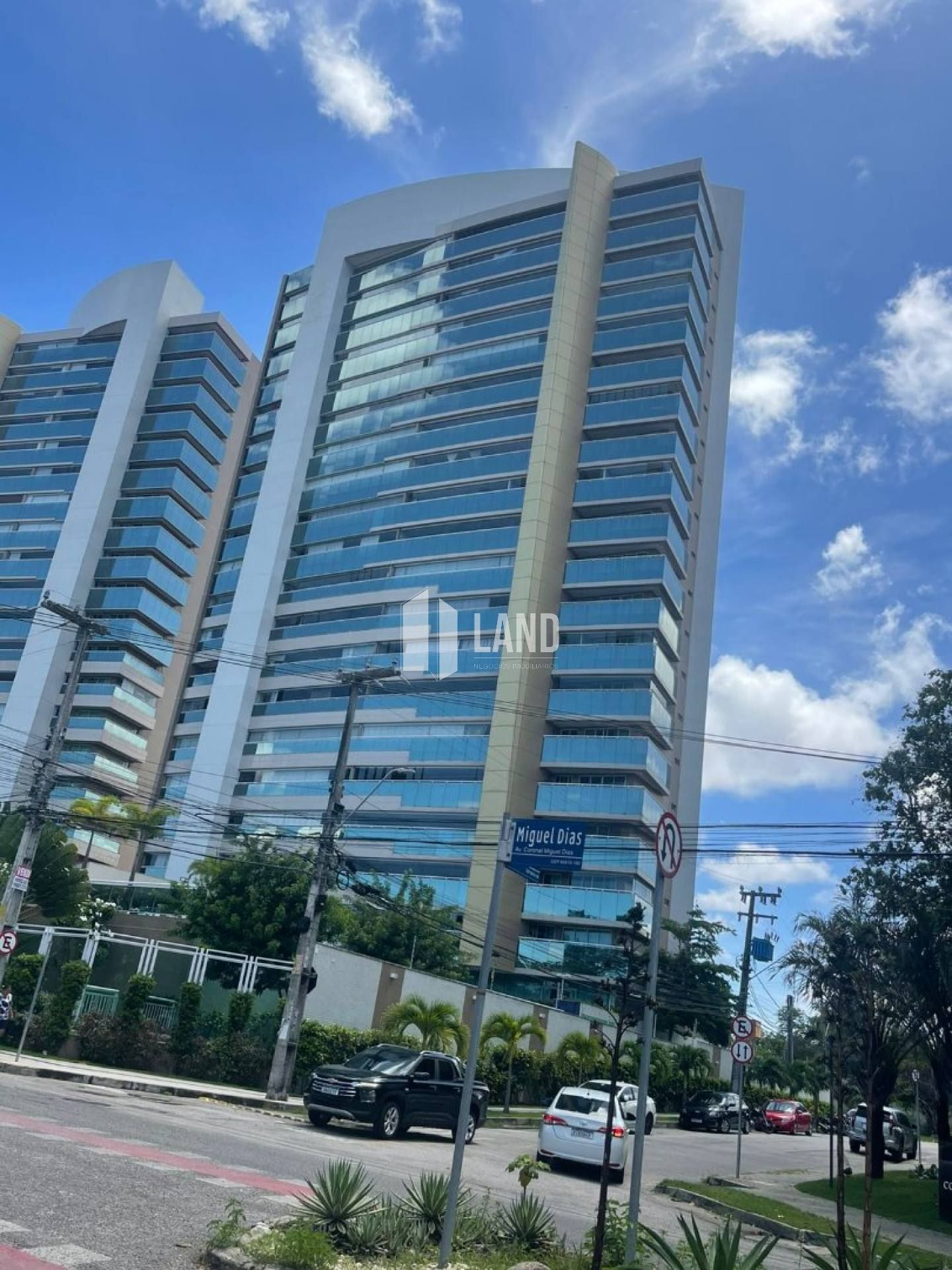 Maison de La Art no Bairro Guararapes - 245²m - R$ 3.380.000,00