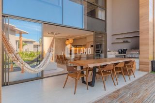 Casa à venda no Condomínio Azure Flecheiras – Conforto, exclusividade e frente para o mar