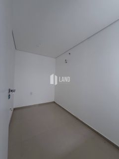 Cobertura com 3 suítes no bairro Joquei em Teresina