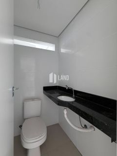 Cobertura com 3 suítes no bairro Joquei em Teresina