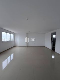 Cobertura com 3 suítes no bairro Joquei em Teresina