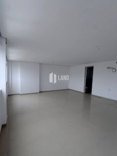 Cobertura com 3 suítes no bairro Joquei em Teresina