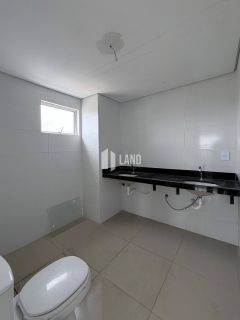 Cobertura com 3 suítes no bairro Joquei em Teresina