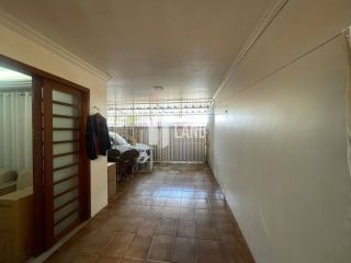 Casa Plana com 3 Quartos, Sendo 1 suíte - PARANGABA/MONTESE - R$600.000,00