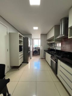 Apartamento Para Vender com 3 suítes no bairro Fátima em Teresina