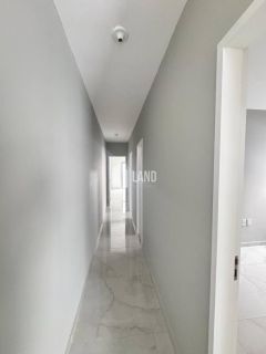 Casa Para Vender com 3 quartos 3 suítes no bairro Sapiranga em Fortaleza