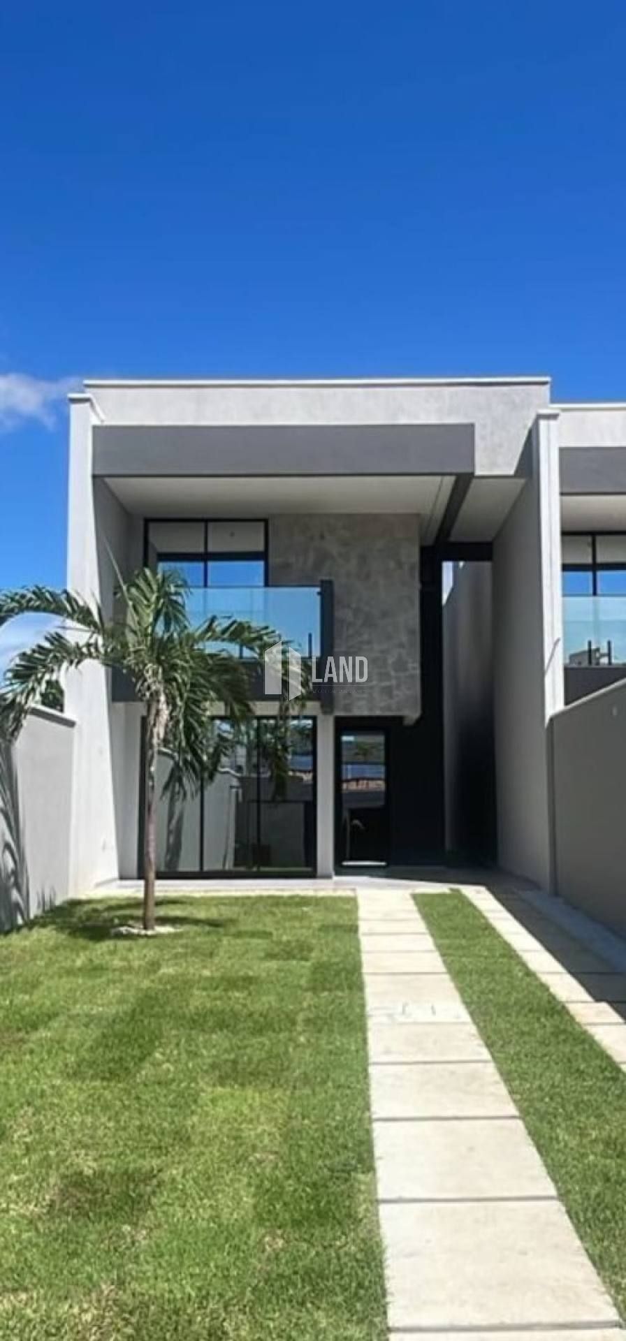 Casa Duplex Para Vender com 4 quartos 4 suítes 6 vagas de garagem no bairro Edson Queiroz