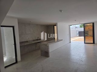 Casa Duplex Para Vender com 4 quartos 4 suítes 6 vagas de garagem no bairro Edson Queiroz