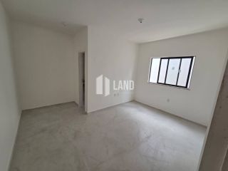 Casa Duplex Para Vender com 4 quartos 4 suítes 6 vagas de garagem no bairro Edson Queiroz