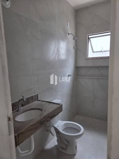 Casa Duplex Para Vender com 4 quartos 4 suítes 6 vagas de garagem no bairro Edson Queiroz