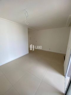 Casa Para Vender com 3 quartos 3 suítes no bairro Coite em Eusébio