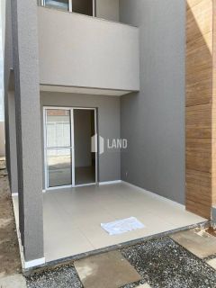 Casa Para Vender com 3 quartos 3 suítes no bairro Coite em Eusébio