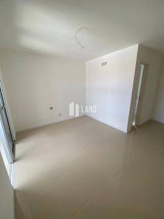 Casa Para Vender com 3 quartos 3 suítes no bairro Coite em Eusébio