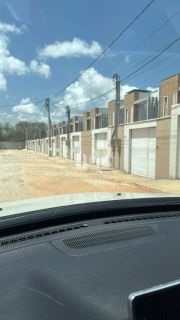 Casa Para Vender com 3 quartos 3 suítes no bairro Coite em Eusébio